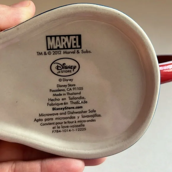 Captain America Mug - Picture 4 of 4